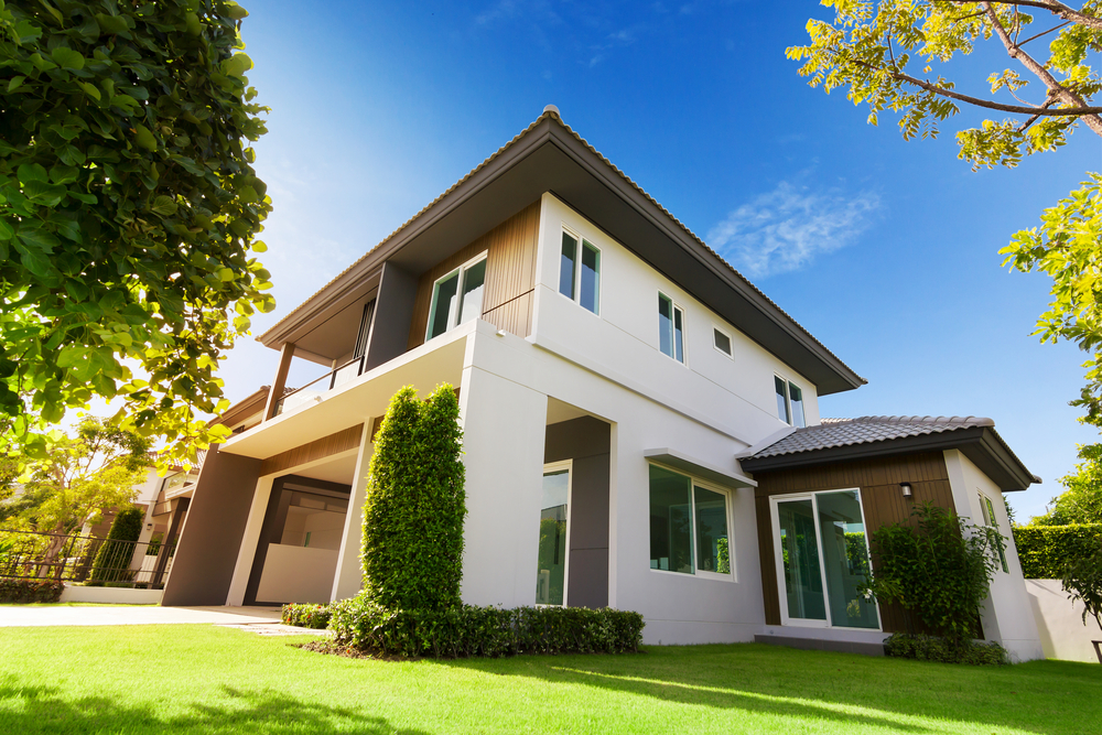 Exterior,View,Of,House,With,Green,Grass.home,For,Sale,rent,housing,And